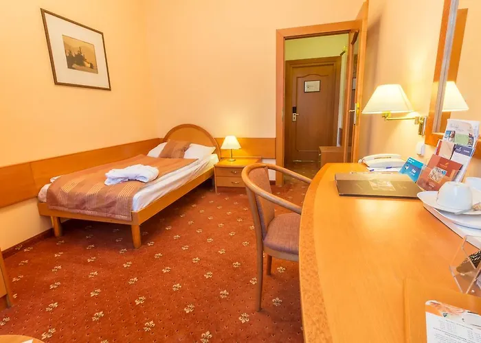 Ensana Hvězda - Imperiál - Neapol Hotel 4*