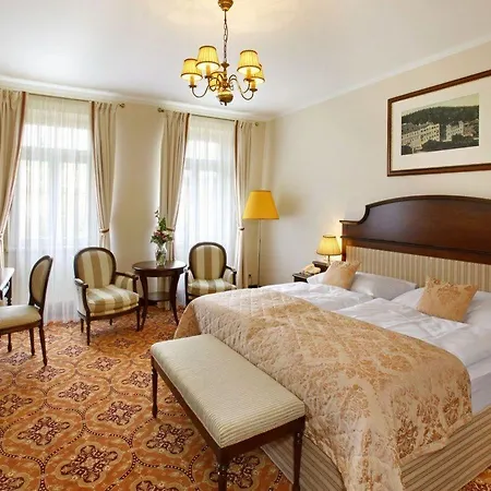 Ensana Hvězda - Imperiál - Neapol Hotel 4*