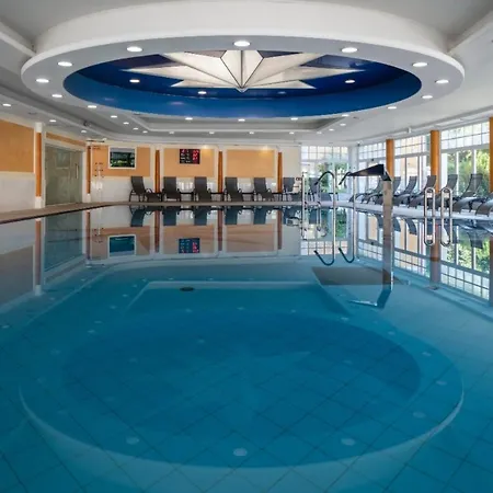 Ensana Hvezda - Imperial - Neapol Hotel