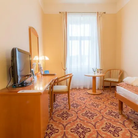 Ensana Hvezda - Imperial - Neapol 4* Marianske Lazne